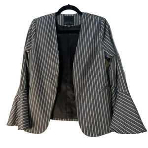 NWOT HARLOWE & GRAHAM Pinstripe Trumpet Sleeve Blazer - size Medium